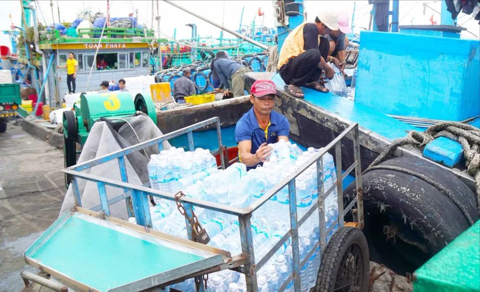 Bền bỉ vươn khơi, ngư dân trúng 'lộc'