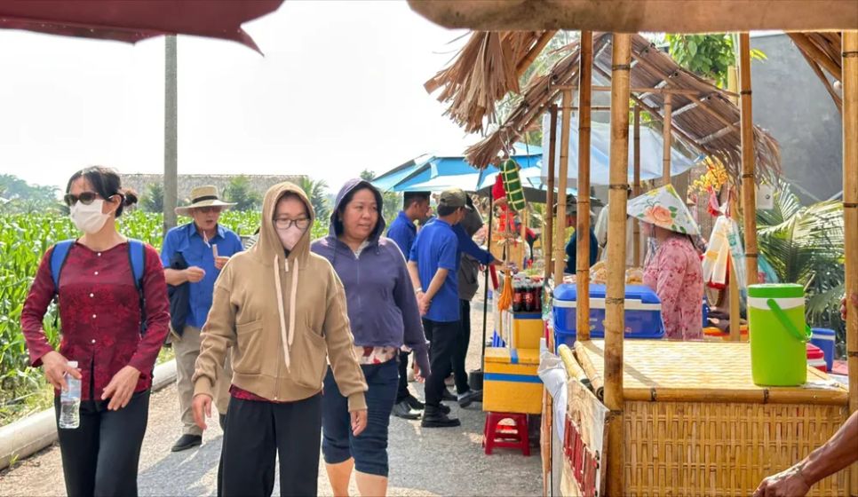 Chợ phiên Xóm Rẫy: Nơi nông sản “cất cánh”, nông dân làm giàu Chợ phiên Xóm Rẫy: Nơi nông sản “cất cánh”, nông dân làm giàu