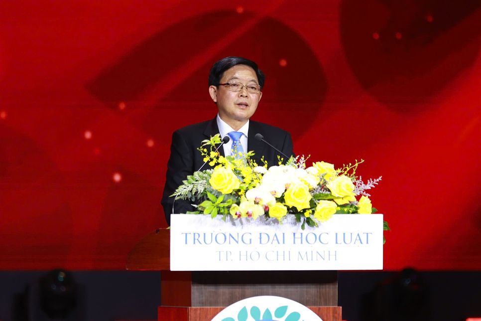 Ông Hồ Quốc Dũng - Phó Thủ tướng Chính phủ ghi nhận và đánh giá cao những đóng góp của ULAW trong đào tạo nguồn nhân lực pháp lý cho đất nước suốt nửa thế kỷ qua