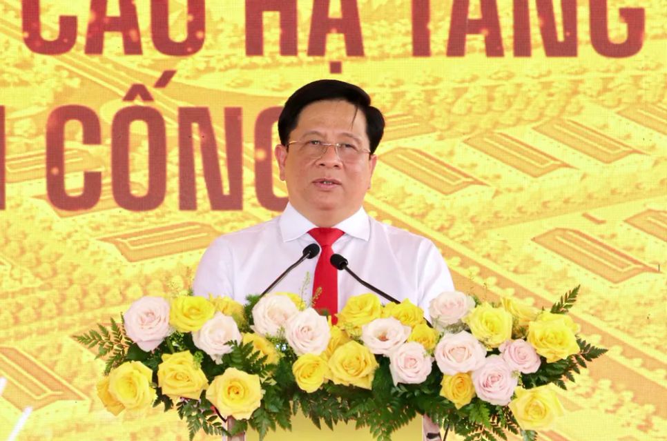 Ông Hồ Văn Mừng, Chủ tịch UBND tỉnh An Giang phát biểu tại buổi lễ