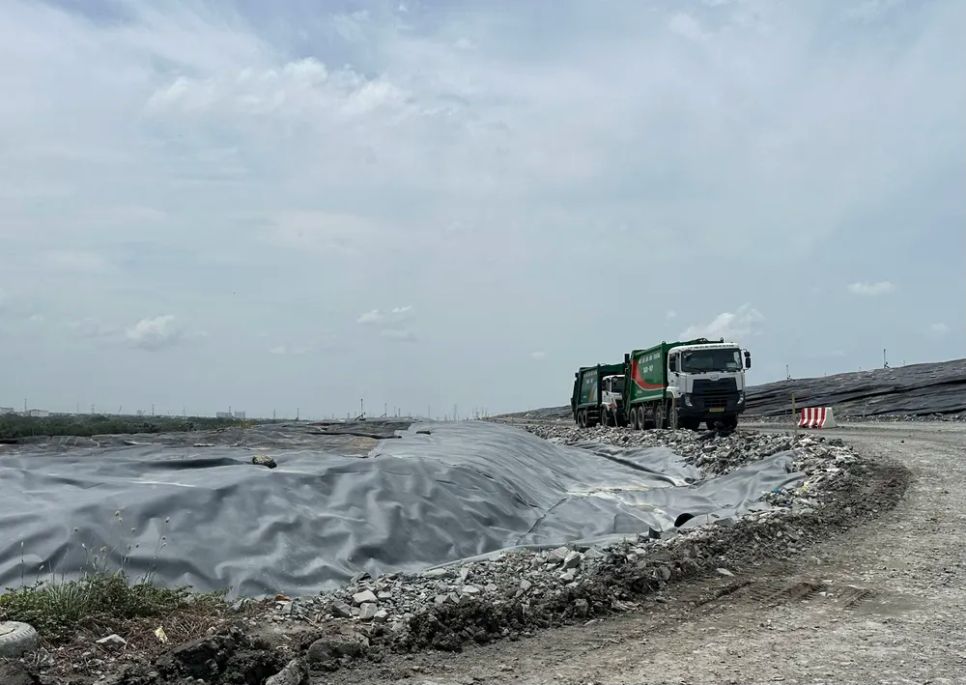 Một góc khu xử lý rác Đa Phước, xã Hưng Long, TPHCM. Ảnh: THANH HIỀN