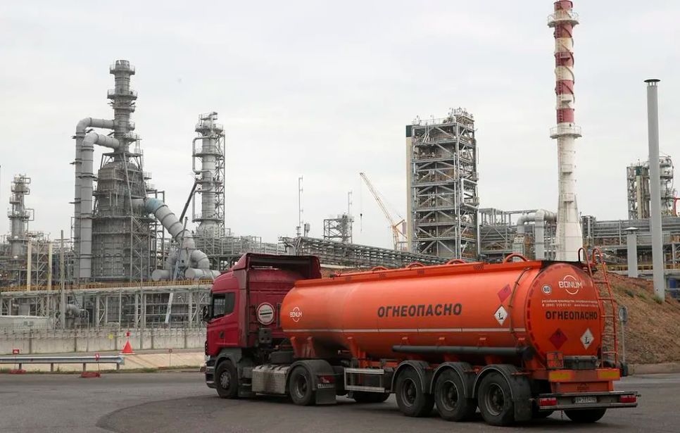 Một cơ sở dầu khí của Nga. Ảnh: TASS