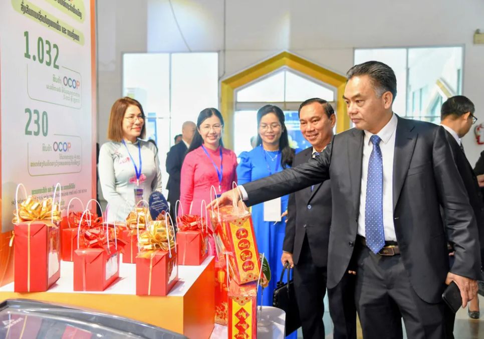 Hỗ trợ doanh nghiệp Việt Nam và Lào tìm kiếm đối tác, mở rộng thị trường