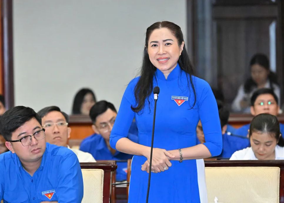 Đại biểu Huỳnh Thị Quỳnh Hoa nêu ý kiến. Ảnh: VIỆT DŨNG