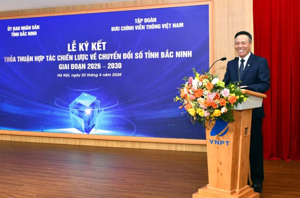 Chủ tịch Hội đồng thành viên Tập đoàn VNPT Tô Dũng Thái phát biểu tại lễ ký kết