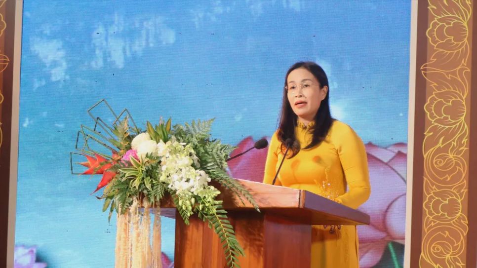 Phó Chủ tịch UBND TP Đà Nẵng Nguyễn Thị Anh Thi phát biểu khai mạc lễ hội