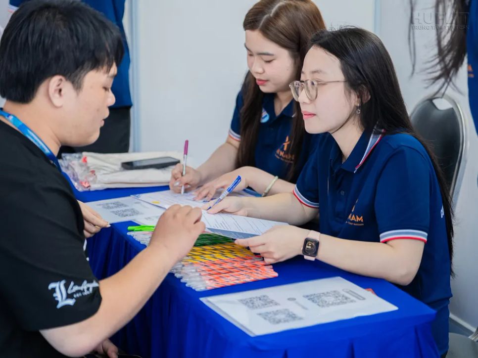 HUFLIT Career Fair 2026: kết nối 84 doanh nghiệp, gần 2.900 cơ hội việc làm cho sinh viên HUFLIT Career Fair 2026: kết nối 84 doanh nghiệp, gần 2.900 cơ hội việc làm cho sinh viên