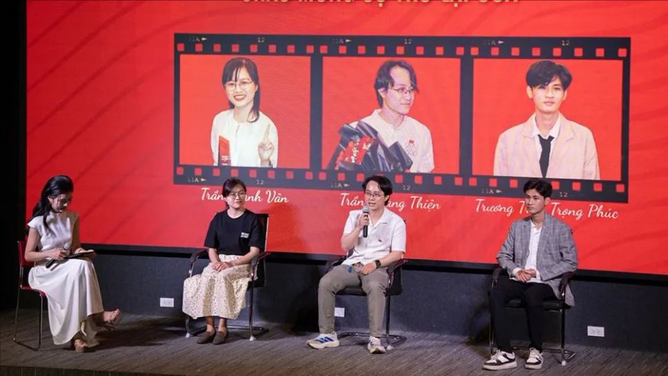 Các tác giả đoạt giải The First Story mùa 1 chia sẻ kinh nghiệm khi bước vào nghề biên kịch. ẢNH: F35 STORY