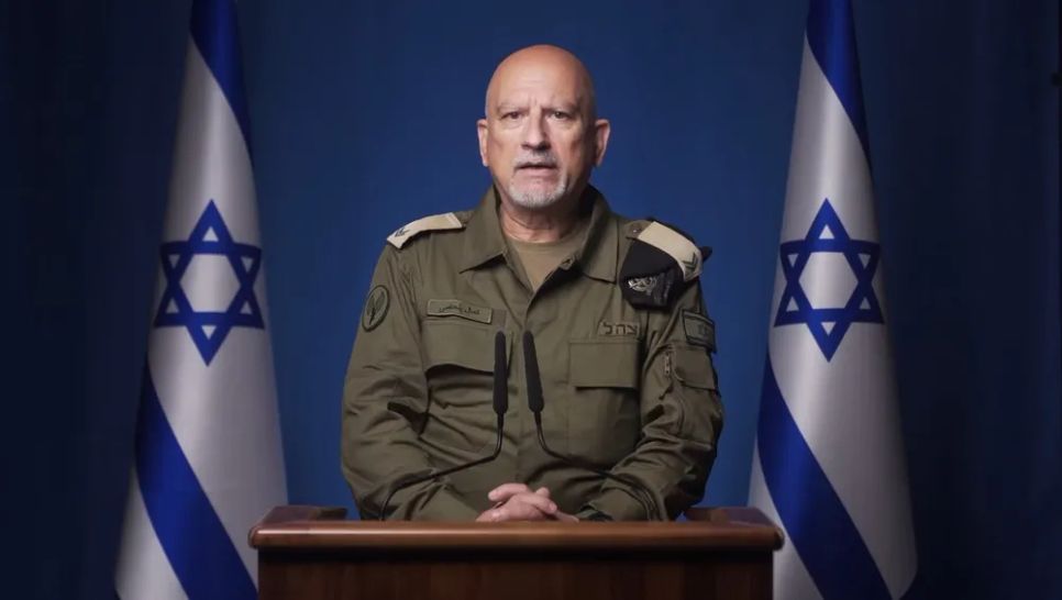 Người phát ngôn tiếng Ba Tư của IDF, Trung tá Kamal Penhasi. Ảnh: JERUSALEM POST Người phát ngôn tiếng Ba Tư của IDF, Trung tá Kamal Penhasi. Ảnh: JERUSALEM POST