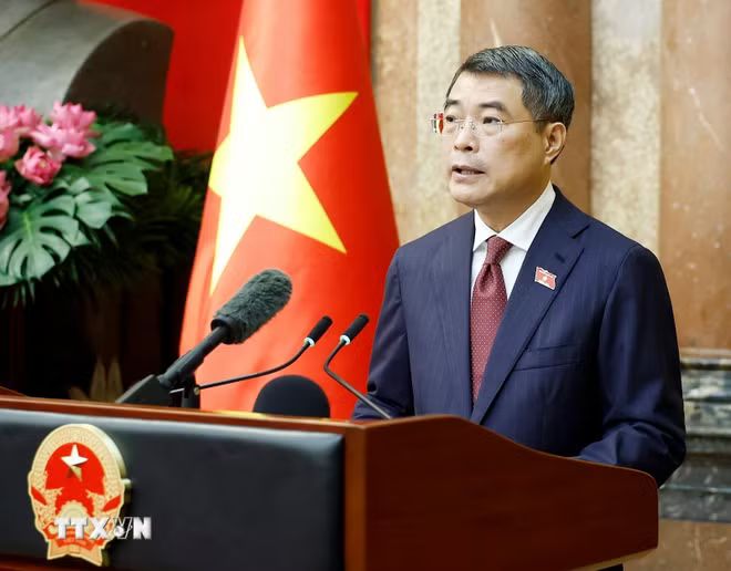 Tổng Bí thư, Chủ tịch nước trao Quyết định bổ nhiệm các thành viên Chính phủ Tổng Bí thư, Chủ tịch nước trao Quyết định bổ nhiệm các thành viên Chính phủ