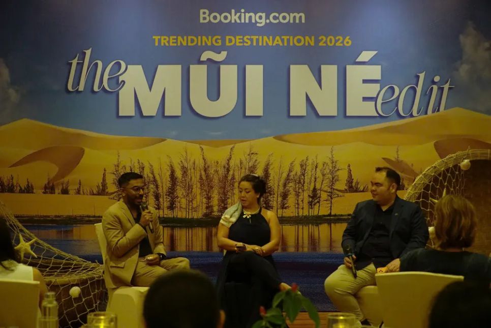 Tạo đàm tại buổi công bố Báo cáo dự đoán xu hướng du lịch thường niên 2026