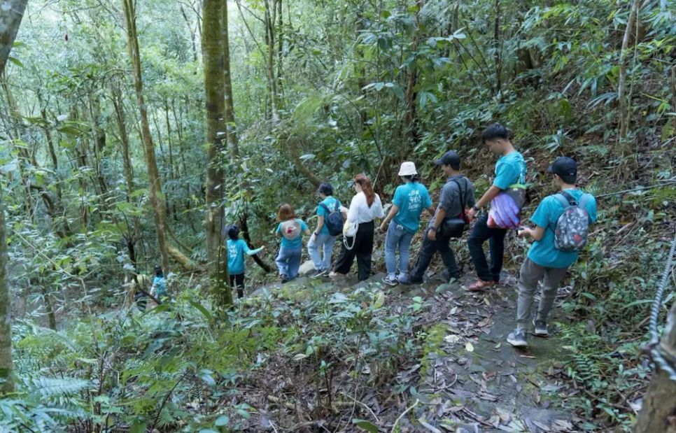 Lạc vào Vườn Di sản ASEAN Bạch Mã Lạc vào Vườn Di sản ASEAN Bạch Mã