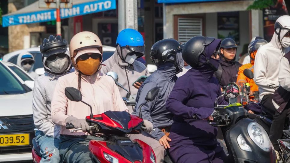 Nắng nóng gay gắt, nhiều người nhập viện vì sốc nhiệt Nắng nóng gay gắt, nhiều người nhập viện vì sốc nhiệt