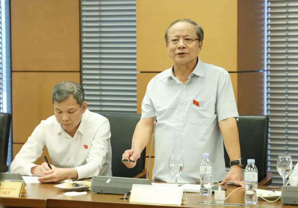 Đại biểu Nguyễn Văn Thân (TPHCM) phát biểu thảo luận tại tổ. Ảnh: QUANG PHÚC