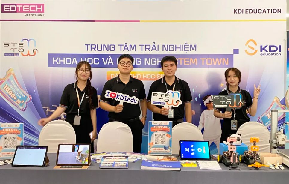 Nhiều giải pháp số trong ngành giáo dục được giới thiệu tại diễn đàn Nhiều giải pháp số trong ngành giáo dục được giới thiệu tại diễn đàn