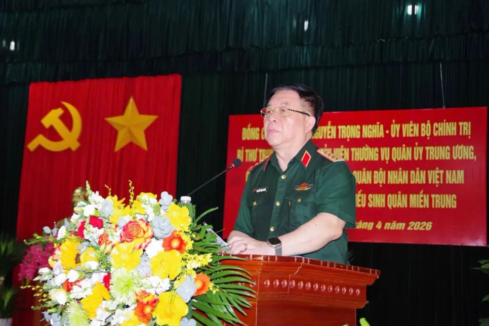 Đại tướng Nguyễn Trọng Nghĩa phát biểu tại buổi thăm, làm việc tại Trường Thiếu sinh quân miền Trung