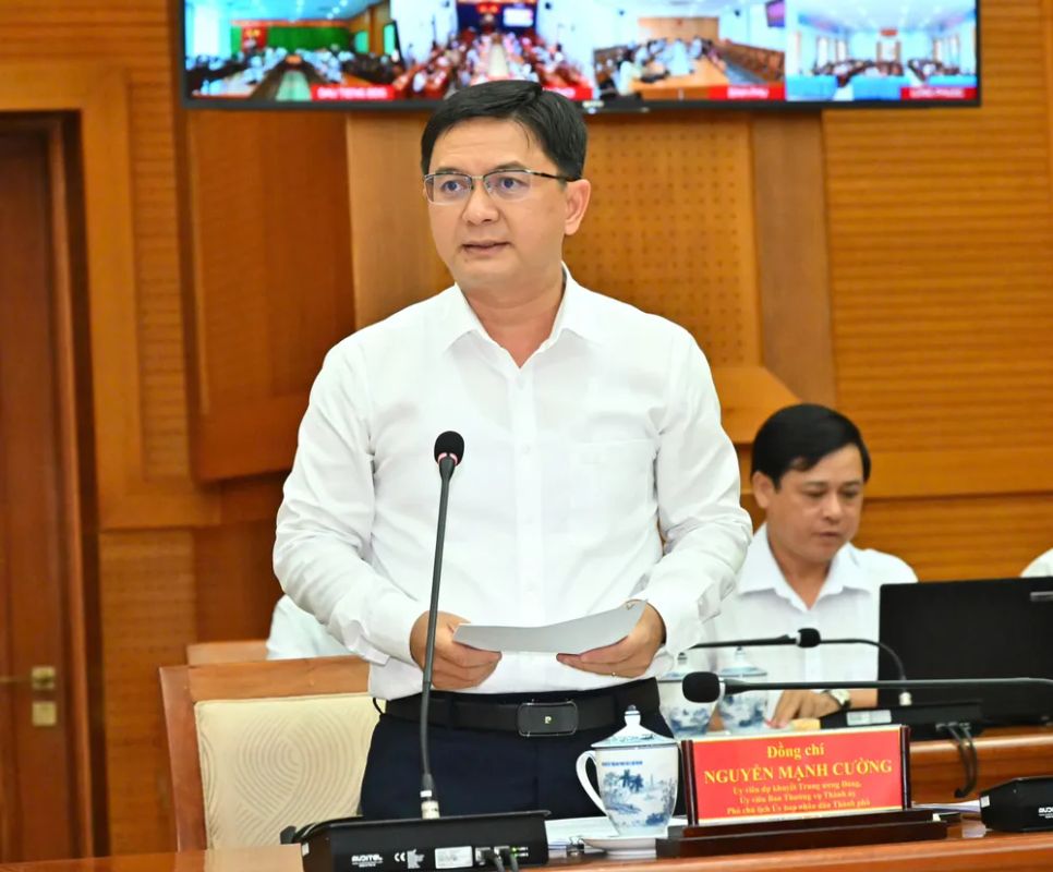 Đồng chí Nguyễn Mạnh Cường phát biểu tại hội nghị. Ảnh: VIỆT DŨNG