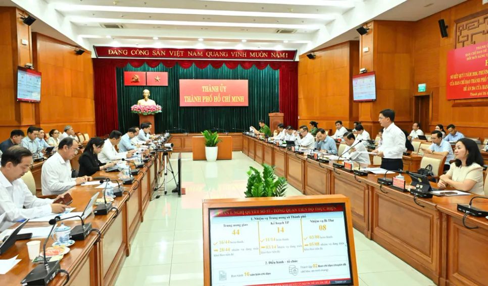 Phó Chủ tịch UBND TPHCM Nguyễn Mạnh Cường phát biểu. Ảnh: VIỆT DŨNG