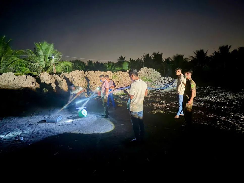 Bắt tạm giam bị can cầm đầu đường dây đổ trái phép hơn 20.000 tấn chất thải