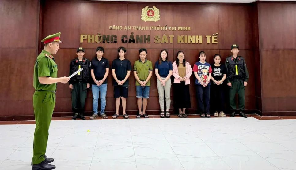 Cơ quan điều tra thực hiện quyết định tố tụng đối với các đối tượng