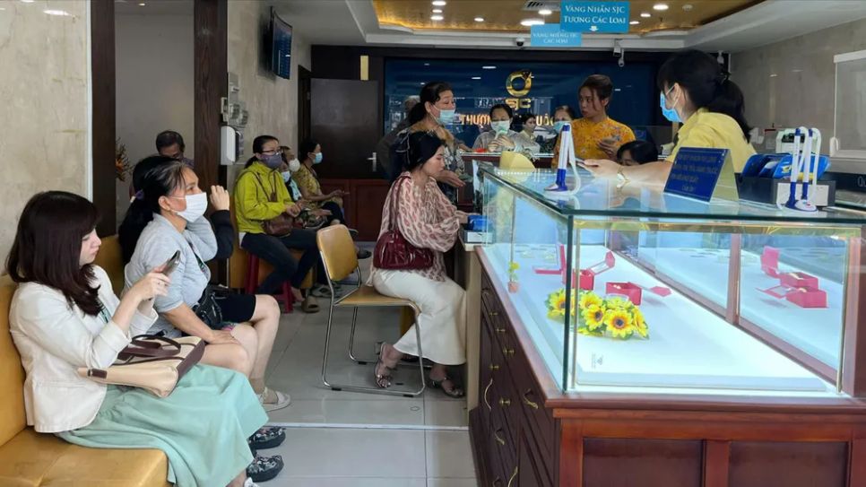 Sáng 16-4, giá vàng trong nước giảm mạnh Sáng 16-4, giá vàng trong nước giảm mạnh