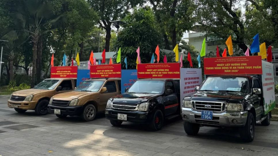 Đoàn xe tuyên truyền trong lễ phát động Tháng Hành động vì ATTP 2026. Đoàn xe tuyên truyền trong lễ phát động Tháng Hành động vì ATTP 2026.