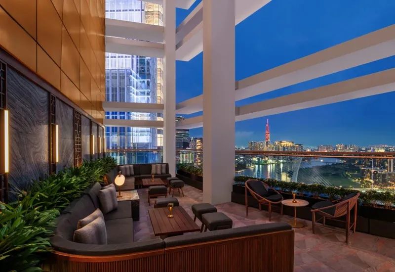 Tháng 4 rực rỡ với hàng loạt hoạt động tại Hilton Saigon Tháng 4 rực rỡ với hàng loạt hoạt động tại Hilton Saigon