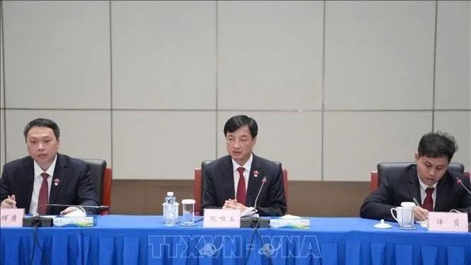 Đồng chí Nguyễn Duy Ngọc phát biểu tại cuộc làm việc với lãnh đạo Khu công nghệ cao Trung Quan Thôn và thành phố Bắc Kinh. Ảnh: TTXVN