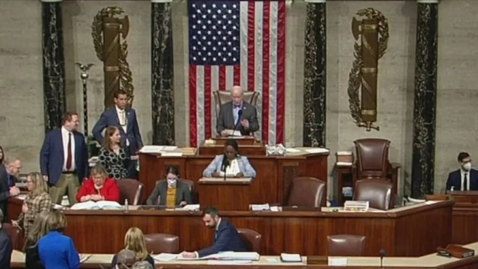 Hạ viện Mỹ bác bỏ dự thảo nghị quyết do đảng Dân chủ khởi xướng nhằm yêu cầu Tổng thống Donald Trump chấm dứt cuộc chiến với Iran. Ảnh: C-SPAN