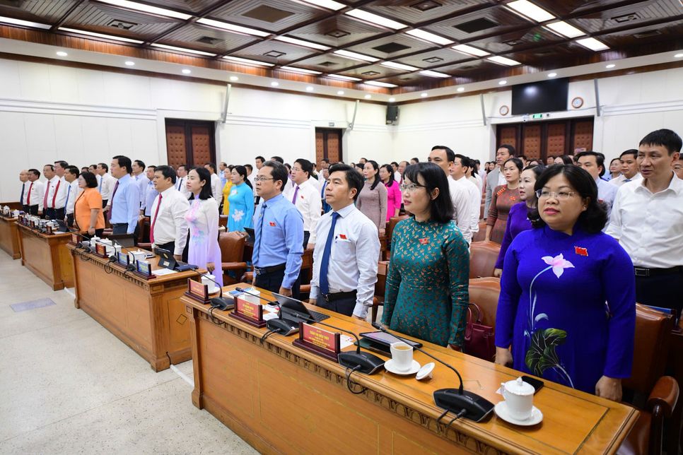 Các đại biểu tham dự kỳ họp