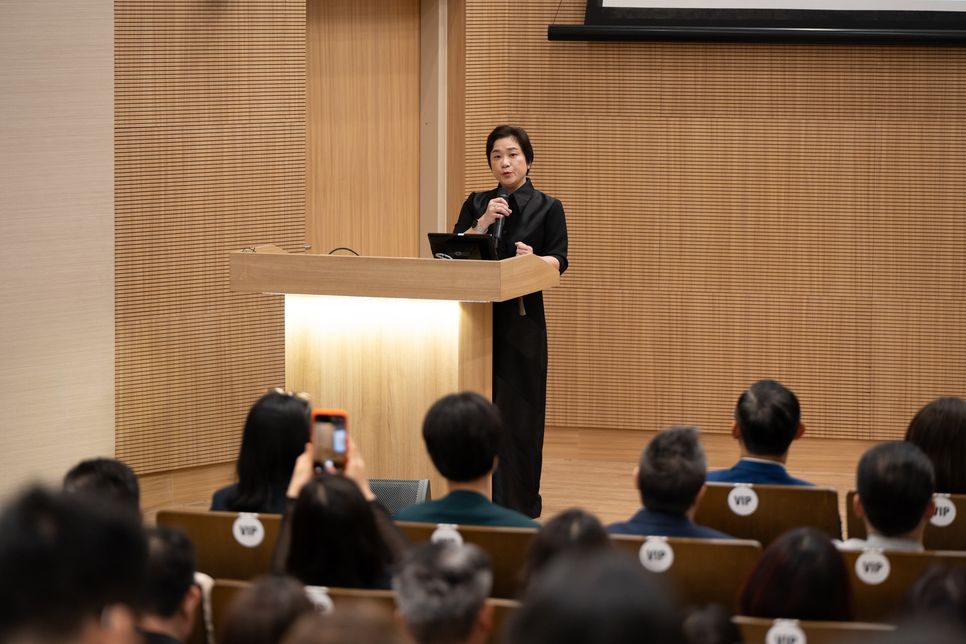 Bà Trần Tuệ Tri chia sẻ