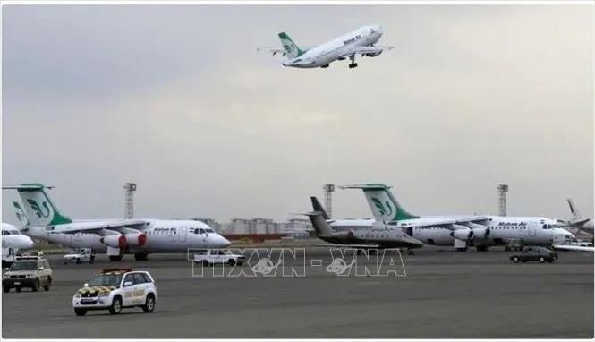 Các máy bay tại sân bay ở Iran. Ảnh tư liệu: IRNA/TTXVN