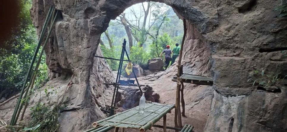 Tái hiện cuộc sống hang đá Arem