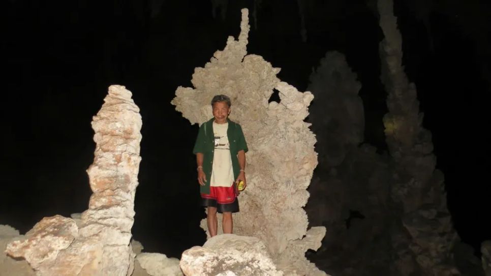 Thạch nhũ trong hang Kling