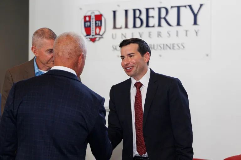 Thứ trưởng Bộ Lao động Keith Sonderling dự kiến sẽ đảm nhiệm vai trò quyền Bộ trưởng trong thời gian chuyển tiếp. Ảnh: LIBERTY UNIVERSITY