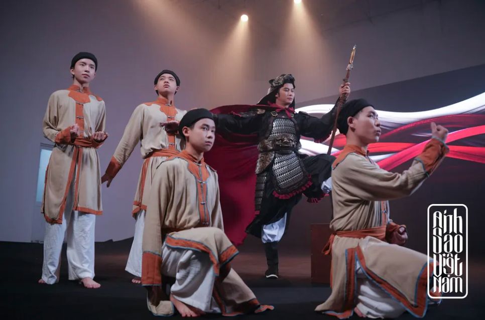 NSƯT Võ Minh Lâm trong MV “Ánh sao Việt Nam”