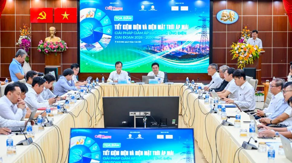 Quang cảnh tọa đàm