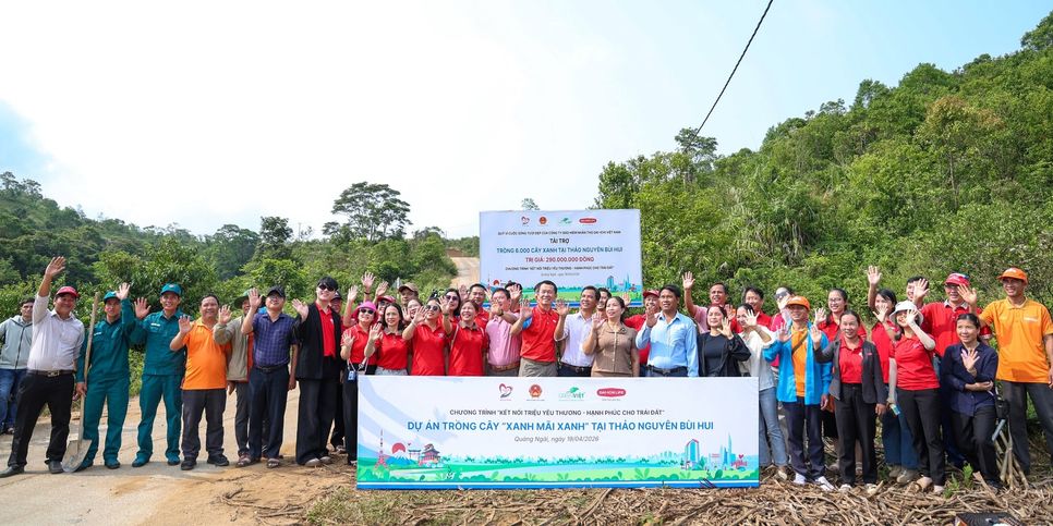 Dai-ichi Life Việt Nam trồng 6.000 cây xanh, thúc đẩy phát triển bền vững