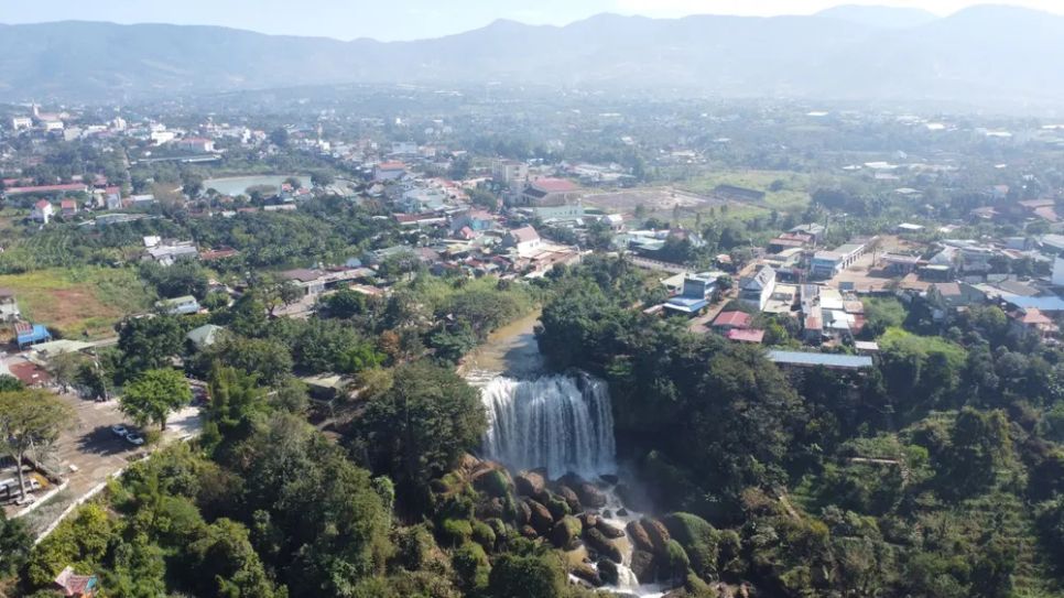 Danh thắng quốc gia thác Voi tại trung tâm xã Nam Ban Lâm Hà
