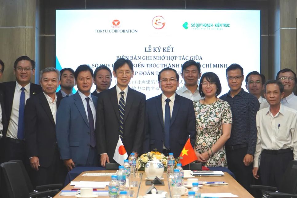 Lễ ký kết Biên bản ghi nhớ hợp tác giữa Sở QH-KT với Tập đoàn Tokyu, Nhật Bản. Ảnh: THANH HIỀN