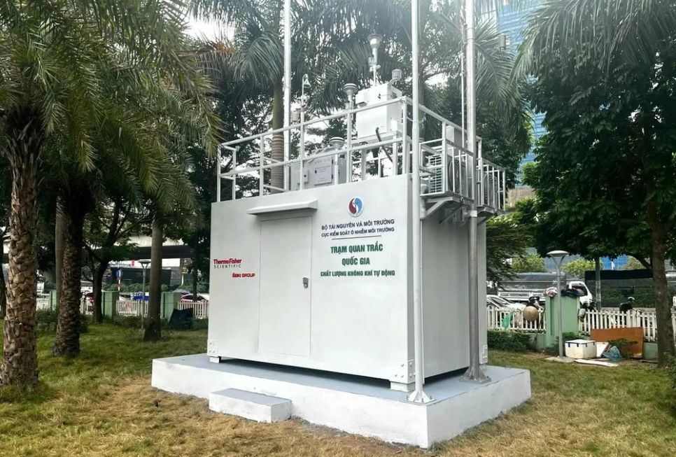 Trạm quan trắc môi trường không khí quốc gia đặt tại Công viên Thanh Xuân, TP Hà Nội. Ảnh: CỤC MÔI TRƯỜNG