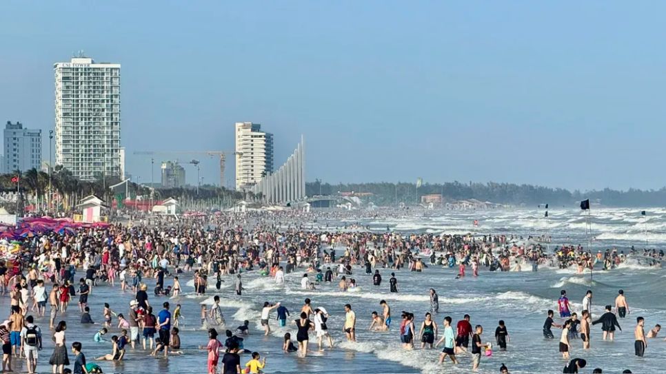 Phường Vũng Tàu luôn là điểm đến hấp dẫn, thu hút lượng lớn du khách trong và ngoài nước. Ảnh: QUANG VŨ