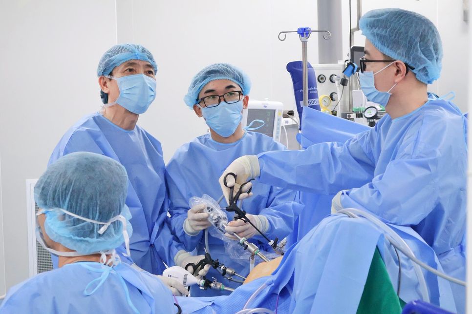 Trung tâm Ngoại, Bệnh viện Vinmec Cần Thơ nhanh chóng làm chủ và triển khai thường quy nhiều kỹ thuật chuyên sâu.