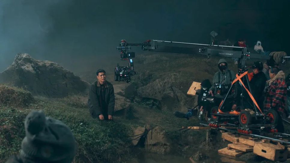 Bộ phim được đầu tư dàn dựng công phu. Ảnh: ĐPCC