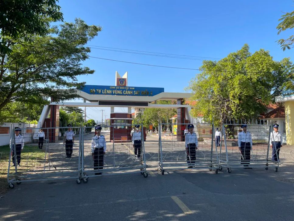 Luyện tập bảo vệ cơ quan đơn vị