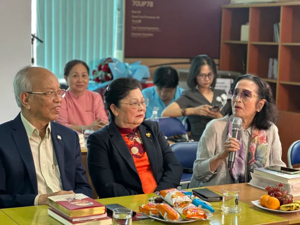 NSND Trà Giang xúc động nhớ lại lần đầu tiên được gặp Bác Hồ tại Đại hội Văn hóa toàn quốc năm 1961. Ảnh: QUỲNH YÊN