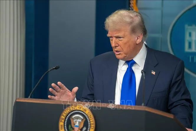 Tổng thống Mỹ Donald Trump phát biểu họp báo tại Nhà Trắng. Ảnh tư liệu: THX/TTXVN