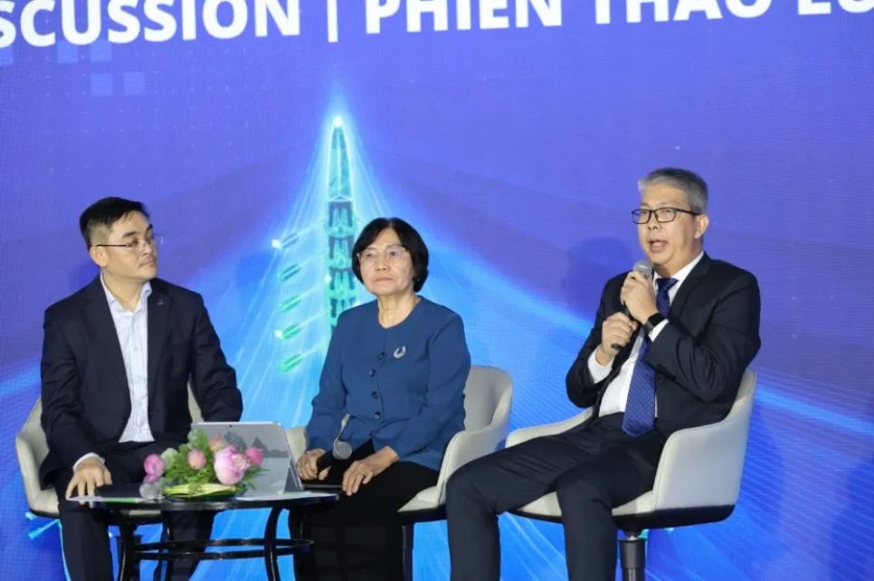 Ông Ngô Minh Tuấn, Phó Giám đốc Khối Vận hành, cho biết công ty đang thực hiện Tổ hợp Cát Khánh với tổng vốn đầu tư 1.495 tỷ đồng. Ảnh: Imexpharm