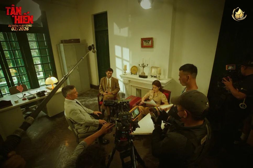 Ảnh hậu trường phim Tận hiến. Ảnh: ĐPCC