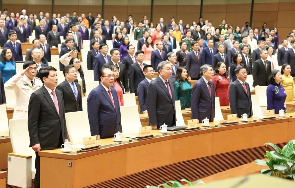 Quốc hội thực hiện lễ chào cờ. Ảnh: QUANG PHÚC